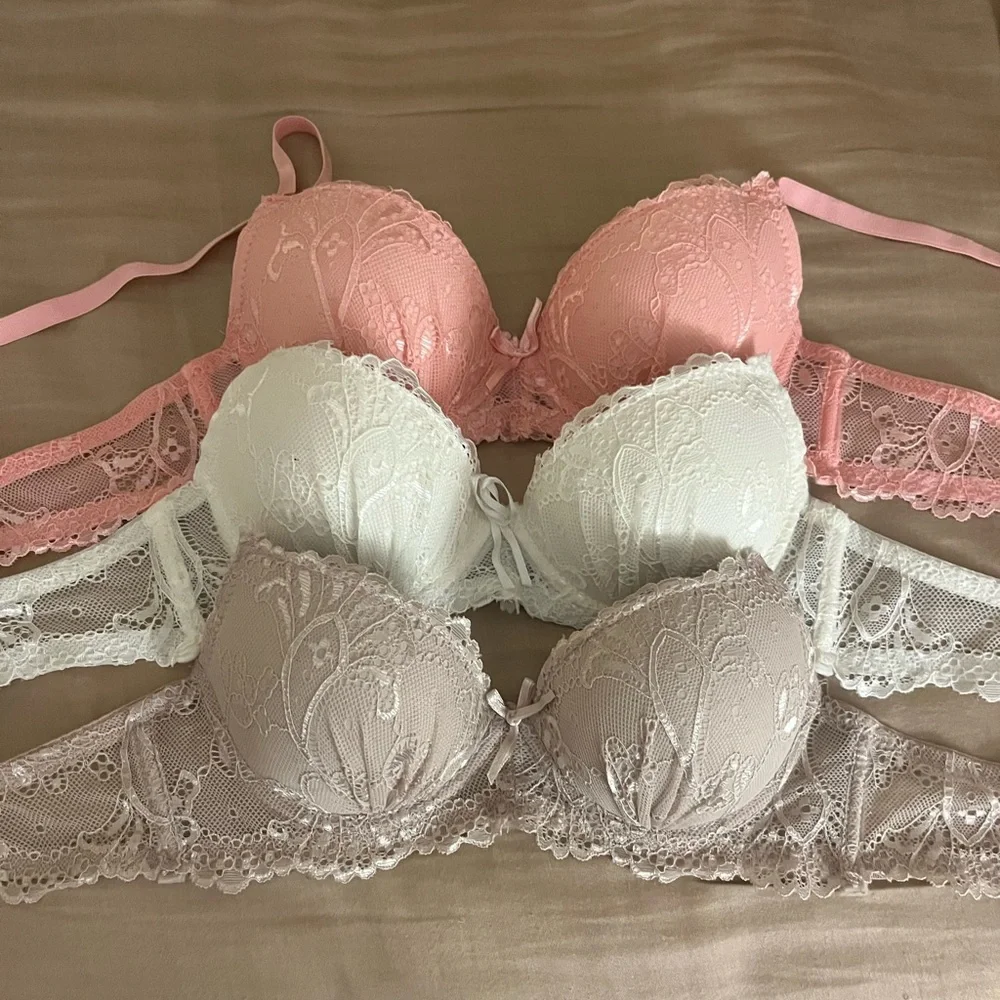 Bra bundle!! - Picture 1 of 3